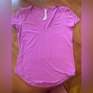 lululemon athletica V-Neck Purple Tee